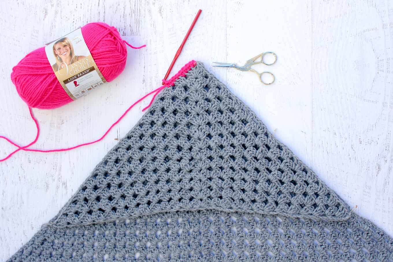 Beginner Crochet Projects Baby Blankets Modern Crochet Hooded Ba Blanket Free Pattern For Charity