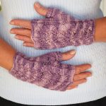 Knit Leaf Pattern Free Knitting Patterns Galore Twin Leaf Fingerless Gloves