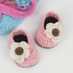 Baby Booties Crochet Pattern Free Pattern Crochet Ba Booties With Flower Cro Patterns