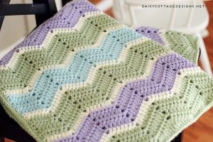 Begginer Crochet Blanket Free Pattern Easy Chevron Blanket Crochet Pattern Daisy Cottage Designs