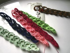 Crochet Icord Bracelet How To Crochet A Lace Scallop Trim 2 Gwen Fisher With Doceri