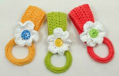 Crochet Kitchen Towel Toppers Daisy Towel Holderfun And Easy To Make Free Crochet Pattern