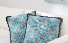 Crochet Pooling Patterns Red Heart Yarns On Twitter Planned Pooling Argyle Pillow Free