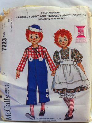 Crochet Ragdolls Raggedy Ann Mccalls 7223 Raggedy Ann And Andy Costumes Raggedy Ann Ann And