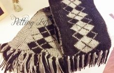 Double Knitting Tutorial Pattern Petting Life Double Sided Two Tone Scarf Knitting Tutorial