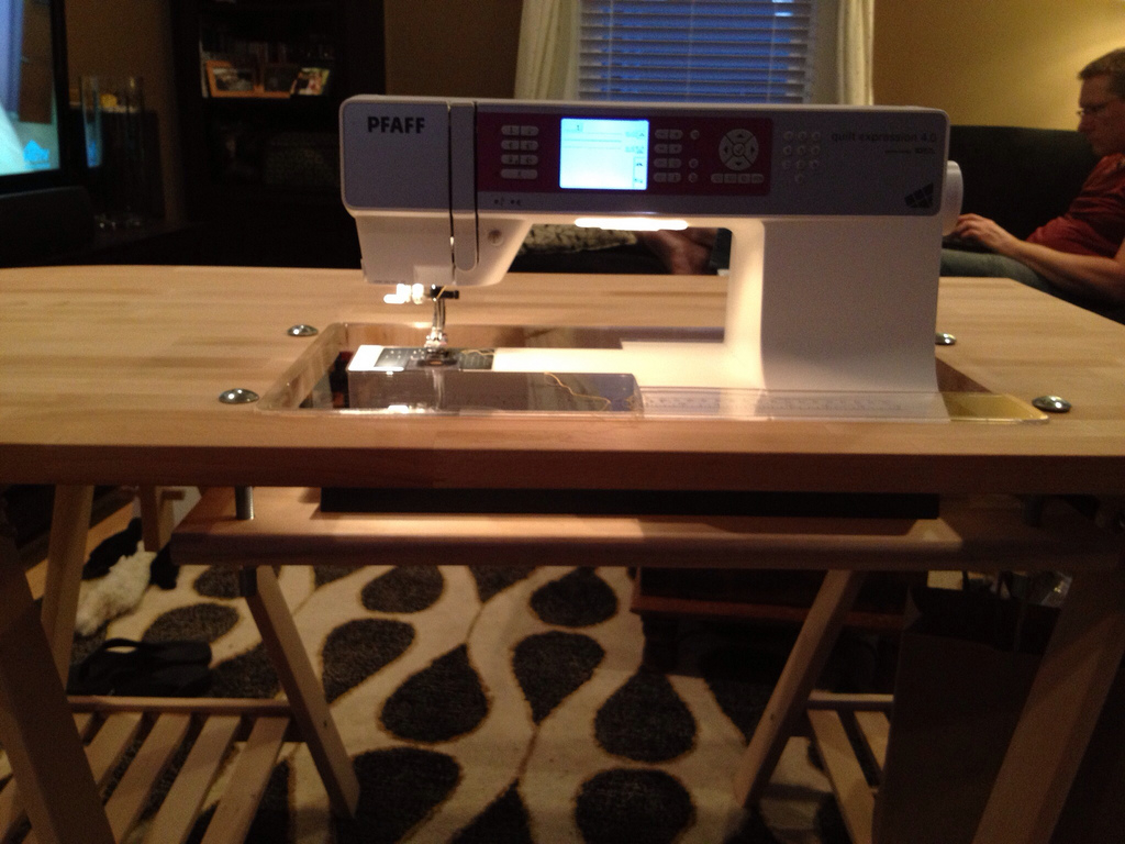 Dyi Sewing Table Finished Diy Sewing Table Amyk Flickr