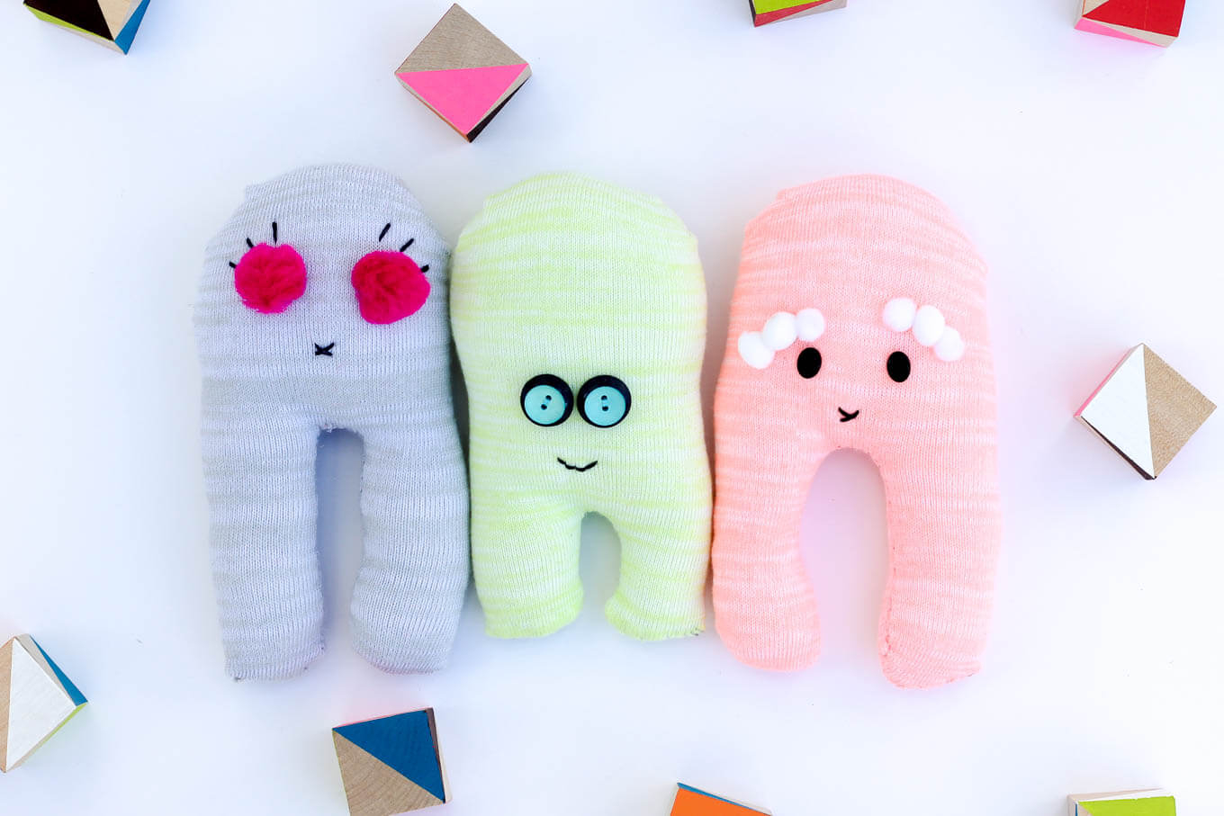 Easy Hand Sewing Projects For Beginners Beginner Sewing Project Sock Robots