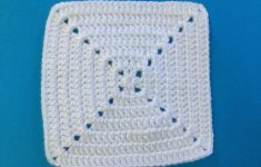 Granny Square Crochet Pattern Solid Crochet Granny Square Pattern Kerris Crochet
