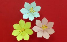 How To Make An Origami Flower Make A Beautiful Paper Flower Easy Origami Flowers For Beginners