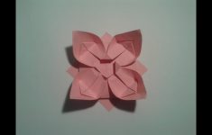 How To Make Origami Flowers How To Make An Easy Origami Flower Origami Pinterest Origami