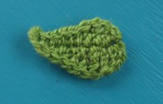Knit Leaf Pattern Free Leaves A Crochet Leaf Crochet With Raymond