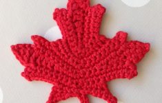 Knit Leaf Pattern Free Link To Free Maple Leaf Pattern Crochet