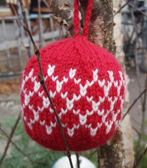 Knitting Pattern Christmas Ornament Knitted Christmas Ornaments A Kit Yarns Untangled