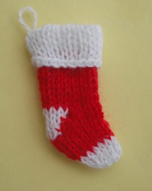 Knitting Pattern Christmas Stocking Free Bitstobuy Free Pattern For A 12th Scale Dolls House Miniature