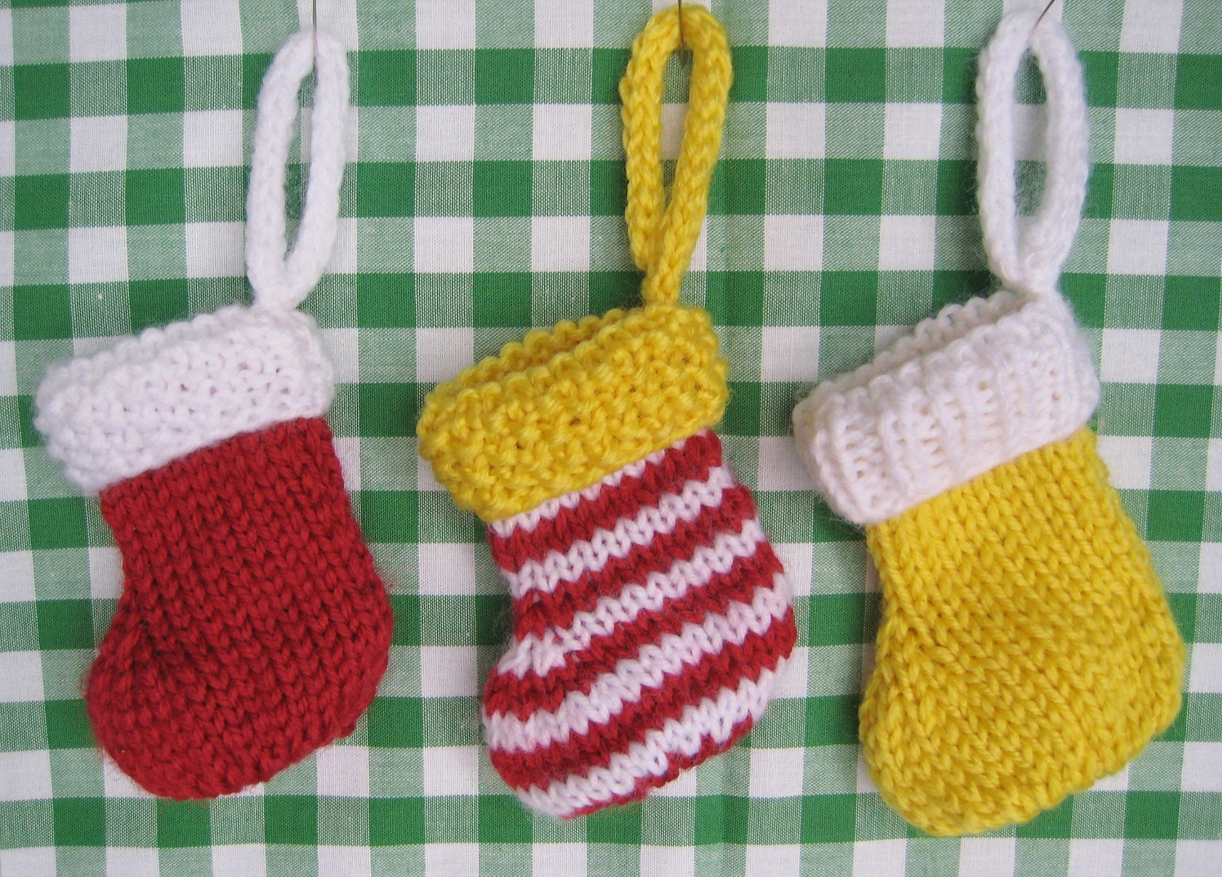 Knitting Pattern Christmas Stocking Free Free Christmas Stocking Knitting Patterns Christmas Knits
