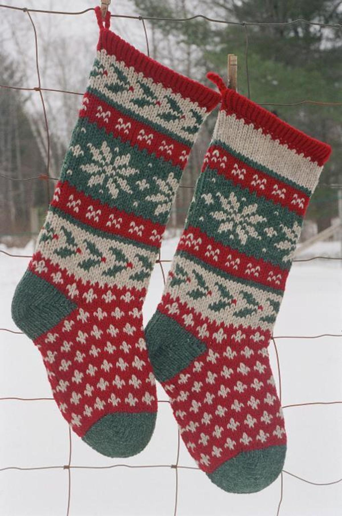 Knitting Pattern Christmas Stocking Knitted Christmas Stocking Patterns For Real Christmas Feel