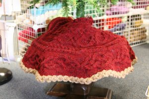 Knitting Pattern Christmas Tree Fo A Christmas Tree Skirt In The Midst Of Humidity Snailstitches