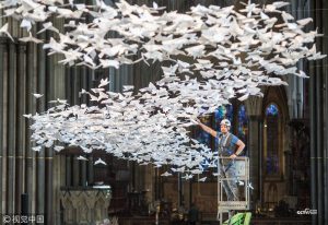 Origami Art Installation Cctv On Twitter Thousands Of White Doves Installed In Uks