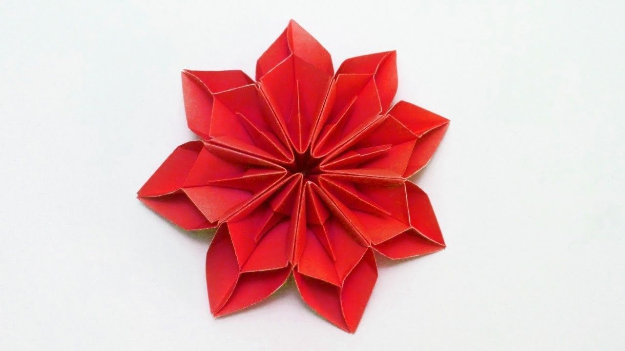 Оригами цветок памяти. Оригами цветок. Красный цветок оригами. Цветы оригами для украшения стола. Кусудама канзаши.
