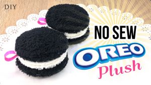 Sewing Plushies Diy How To Make Oreo Plush Easy No Sew Diy Make Plushie Oreo Cookies