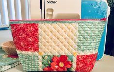 Sewing Project Ideas Pioneer Woman Placemat Turned Into Zipper Pouch Sewing 3