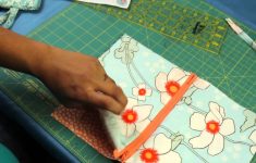 Sewing Vinyl Bags Zipper Pouch How To Make A Zipper Wristlet Or Makeup Cosmetic Bag Pouch Youtube