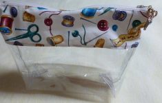 Sewing Vinyl Bags Zipper Pouch Sewing A Vinyl Zippered Bag Quilts And Crafts Sewing Zipper