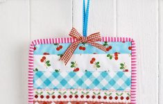 Zakka Sewing Projects Pot Holders Sew A Cross Stitch Pot Holder In The April Issue Of Crafts Beautiful